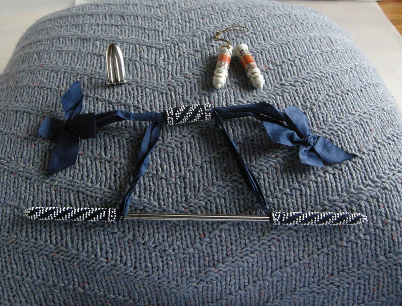 A-History-of-Knitting-Tools-22